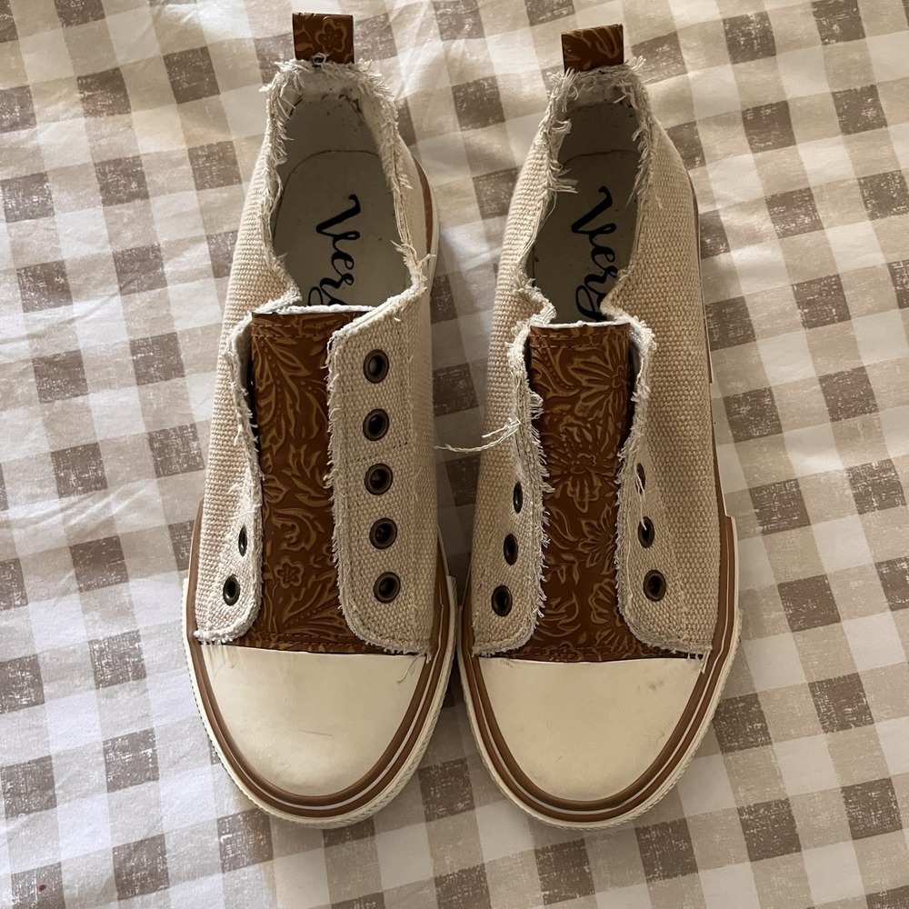 Very G 6.5 Boho Raw Edge Canvas Tooled Faux Leather Slip-On Y2K 90s Inspired